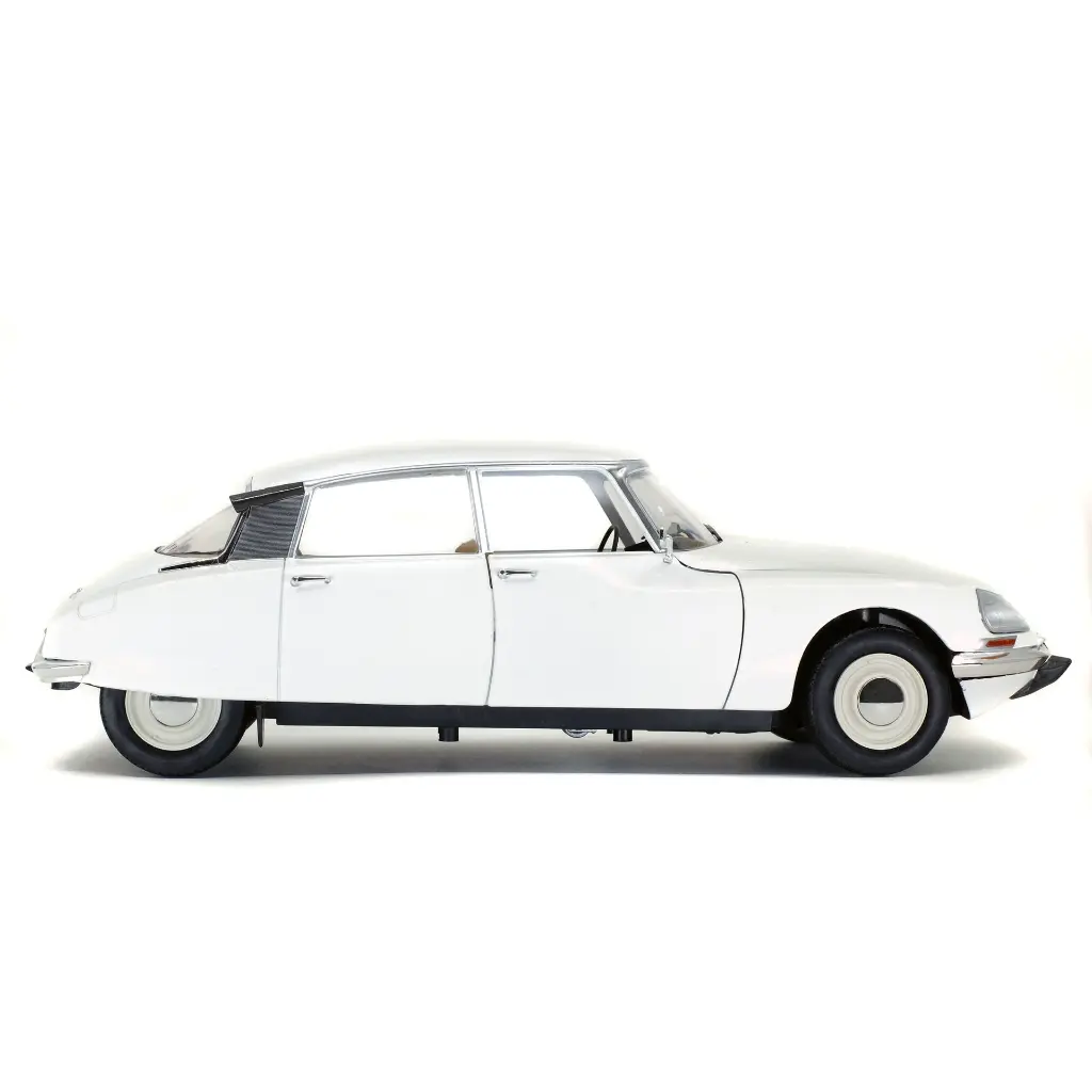 citroen-d-special-blanche-1972-05.webp