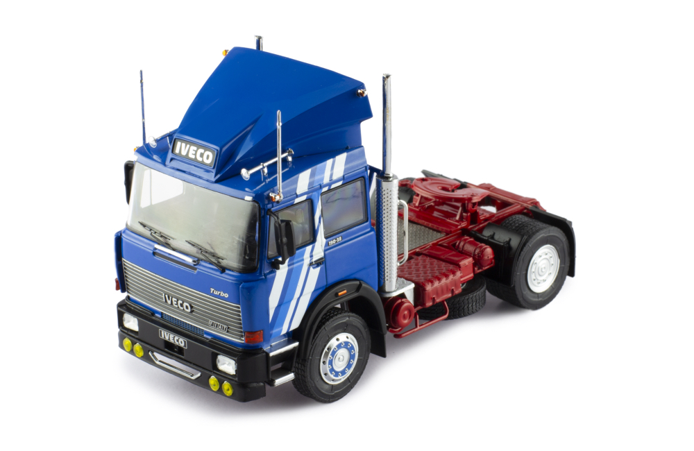 Mô hình xe đầu kéo IXO 1:43 Iveco Fiat 190.38 Turbostar 1984 Blue - TR196.22