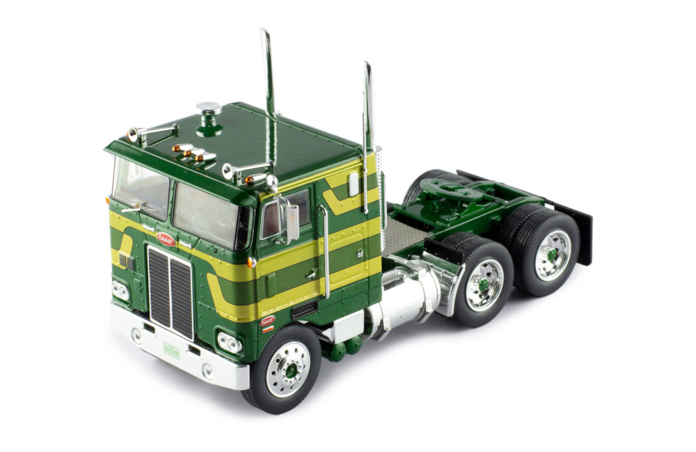 Mô hình xe đầu kéo IXO 1:43 Peterbilt 352 "Pacemaker" 1979 Green With Stripes - TR184.22
